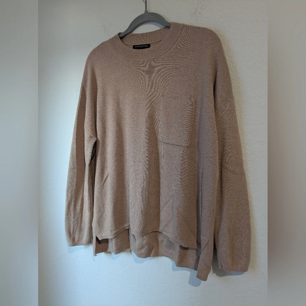 Banana Republic Men's Camel High-Low Crewneck Pocket Pullover Sweater Comfort